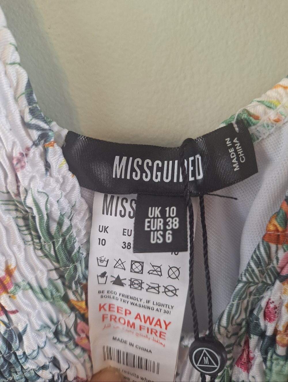 Missguided crinkle swimsuit in floral print - 6 - Picture 12 of 13